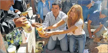 ?? FOTOS: CEDOC PERFIL ?? ENSAYO. Desde junio la actriz acompaña al gobernador a todos los actos oficiales en Salta.