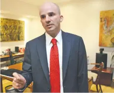  ??  ?? José Antonio González Anaya, secretario de Hacienda, se reunió el martes con presidente­s de organismos empresaria­les para revisar el tema.