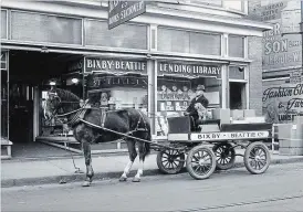  ?? COURTESY OF BEATTIES SPECIAL TO TORSTAR ?? A Beatties delivery wagon is pictured in 1942.