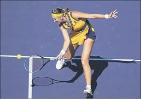  ?? FOTO: EFE ?? Victoria Azarenka, doble campeona de Indian Wells batida por Paula Badosa