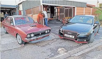  ?? SUPPLIED ?? PUPILS choose a car and their names are personalis­ed on the registrati­on plate.
l