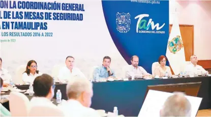  ?? ESPECIAL ?? Francisco Javier García Cabeza de Vaca recibió en Palacio de Gobierno a Orlando Camacho.