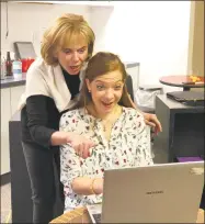  ?? Courtesy of Emily Ash ?? Linda Purl, left, and Susan Slotoroff in a rehearsal.