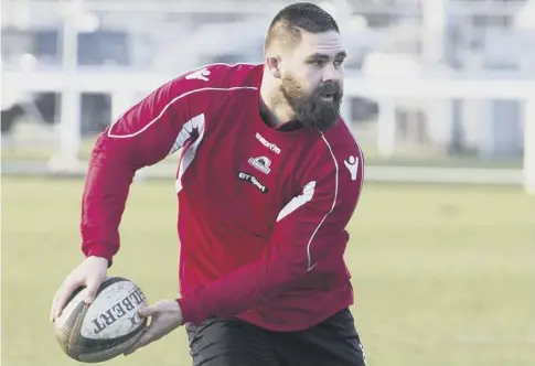  ??  ?? 0 Edinburgh and Scotland No 8 Cornell du Preez in training ahead of the capital side’s Pro14 game against Ulster in Belfast on Friday.
