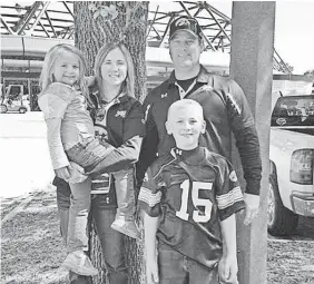  ?? SHARP FAMILY VIA THE DES MOINES REGISTER ?? All four members of the Sharp family of Creston, Iowa, were found dead in their rented condo in Tulum, Mexico, on Friday. Clockwise from left: Adrianna, 7, Amy, 38, Kevin, 41, and Sterling, 12.