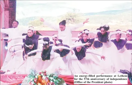  ?? ?? An energy-filled performanc­e at Lethem for the 57th anniversar­y of independen­ce (Office of the President photo)