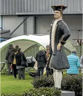  ?? WARWICK SMITH/STUFF ?? Marton’s Captain James Cook statue is apparently wanted by townsfolk, according to the Rangitı¯kei mayor.