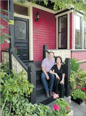  ?? FRANCE S LITMAN/ VICTORIA TIMES COLONIST ?? Former Montrealer­s Kari McLay and Bill Myles found their dream home in Victoria, B.C.