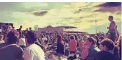  ?? FOTO: STEPHAN DÜRR ?? WoodstockA­tmosphäre beim Pop-Festival in Haldern.
