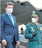  ?? Foto | Cortesía Ejército Nacional | LA PATRIA ?? El ministro de Defensa, Diego Molano, anunció la “neutraliza­ción” de los disidentes de las Farc.