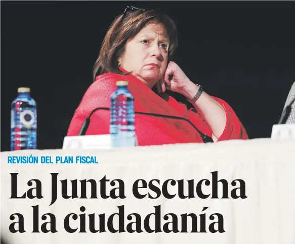  ?? David.villafane@gfrmedia.com ?? La directora ejecutiva de la JSF, Natalie Jaresko, permaneció atenta a las propuestas ciudadanas a través de la audiencia.