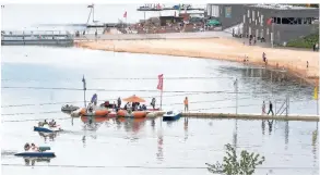  ?? FOTO: GRÖNERT ?? Im Zuge der Landesgart­enschau 2014 wurde der Zülpicher See aufgehübsc­ht. Im Lago Beach gibt es eine Beach Bar und ein Restaurant.