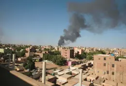  ?? AP FILE ?? Smoke is seen in Khartoum, Sudan, on April 19.