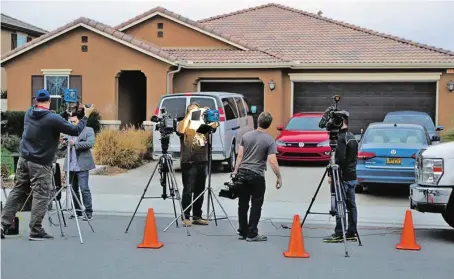  ?? BILD: SN/APA/AFP/BILL WECHTER ?? In diesem Haus in der Stadt Perris waren die Geschwiste­r eingeschlo­ssen.