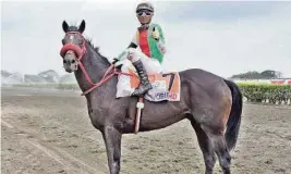  ?? ?? El caballo Grito de Amor, guiado por José Jurado, ganó el Clásico por Panamá.