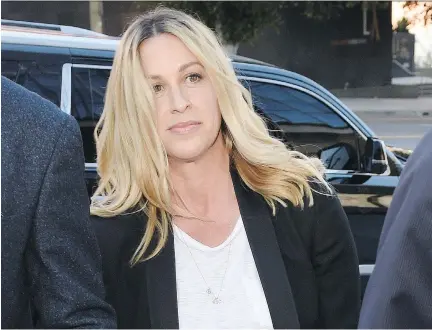  ?? THE ASSOCIATED PRESS/FILES ?? Singer Alanis Morissette arrives at court for the sentencing in the embezzleme­nt case of her former manager Jonathan Todd Schwartz earlier this week. Schwartz pleaded guilty after admitting he embezzled more than $7 million from the singer and other...