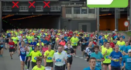  ?? FOTO RR FOTO JORIS HERREGODS ?? De 10 Miles lopen na de marathon? Je moet iets doen over hebben voor je goede doel. “Met enkel een T-shirt dat aangeeft welk doel je steunt, trek je de aandacht niet”, zegt Gertjan Verdickt.