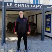  ?? (Photo J.-M.R.) ?? Julien Bergeaud, patron du Chris’Fany à Cogolin, fait part de son incompréhe­nsion.