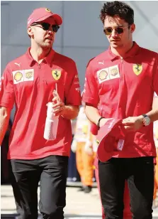  ?? GETTY ?? Vettel e Leclerc senza mascherine in un’immagine di repertorio