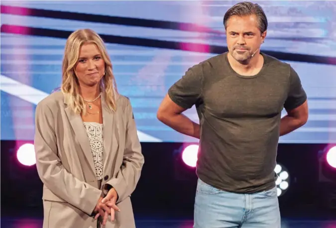  ?? Foto: Bjørnar Morønning, NTB ?? ⮉ TV 2 og sportsankr­ene Ida Moseng og Jan-henrik Børslid skal gjøre endringer i fotballsen­dingene.