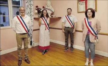  ??  ?? De gauche à droite : Jean-jacques Hernandez, Nathalie Maury,michel Tartié et Christelle Durchon