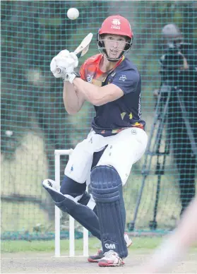  ?? Picture: Gallo Images ?? EYES ON THE BALL. All-rounder Dwaine Pretorius return to the Highveld Lions line-up today to further enhance their impressive list of match-winners.