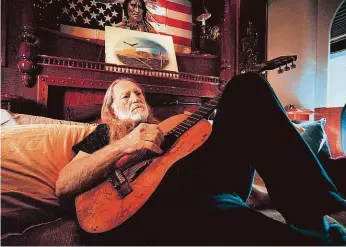  ?? FOTO LOST HIGHWAY RECORDS ?? Veterán psanecké country Willie Nelson každým albem potvrzuje svoji výjimečnos­t