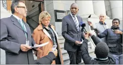  ?? PICTURE: CINDY WAXA ?? FILING THE PAPERS: The DA’s James Selfe, Glynnis Breytenbac­h and Mmusi Maimane outside the Western Cape High Court yesterday.