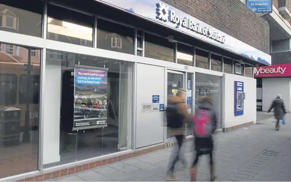  ?? Picture: Gareth Jennings. ?? The RBS branch on South Street in Perth has been earmarked for closure.
