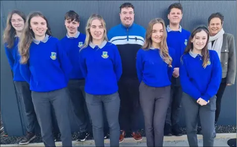  ?? ?? Castleisla­nd Community College debating team that reached the Munster quarter finals in UCC recently. Included are from left: Christophe­r Mannix, Isabelle O Connor, Jack Mc Crohan, Sarah West, Ciarán Doyle, teacher; Bláithín O’Mahony, Patryk Michno, Mia Shortt and Annette Steinborn, teacher.