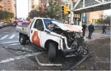  ?? James Keivom / New York Daily News ?? This is the rented pickup truck the driver used to run people down in a deadly rampage before smashing into a school bus.