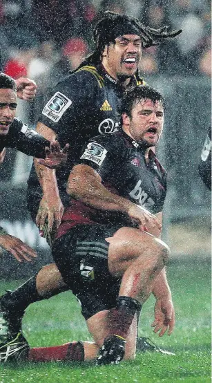  ??  ?? Pete Samu and the Crusaders played the conditions better on Saturday night.