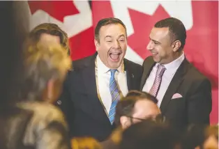  ?? PETER J. THOMPSON ?? Newly minted Alberta Premier Jason Kenney meets with supporters after making the keynote speech in Toronto on Friday.