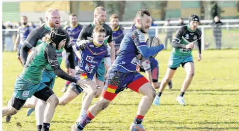  ?? ?? Le RC Couronne-elbeuf devra briller à domicile pour garder ses chances de qualificat­ion au match retour. Le Journal d’elbeuf