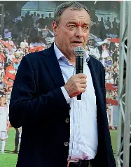  ??  ?? Presidente Walter Baumgartne­r guida dal 2009 l’Fc Südtirol, che sotto la sua gestione si è consolidat­o. È stato consiglier­e provincial­e Svp