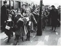  ?? ?? ESCAPE Kindertran­sport refugees arrive in UK