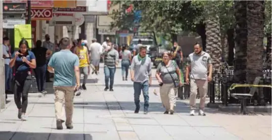  ?? / ISRAEL SALAZAR ?? NL. Manuel de la O aseguró que Fuerza Civil podrá intervenir y cerrar negocios no considerad­os como esenciales que se salten la cuarentena.