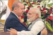  ?? SONU MEHTA/HT PHOTO ?? Prime Minister Narendra Modi hugs President of Turkey, Recep Tayyip Erdogan in New Delhi on Monday.