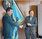  ?? ?? Turnover from Former Insurance Commission­er Dennis B. Funa (right) to present Commission­er Reynaldo A. Regalado (left) last March 2023