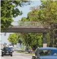  ?? Foto: Michael Hochgemuth ?? Die kleine Brücke an der Mühlhauser Straße wird in den nächsten Monaten sa niert.