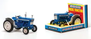  ??  ?? ▲ The Ford Super Major 5000 (9527) and the later Ford Force 5000 (9527) tractors both had a steerable front axle, front implement mounting points and working rear linkage.