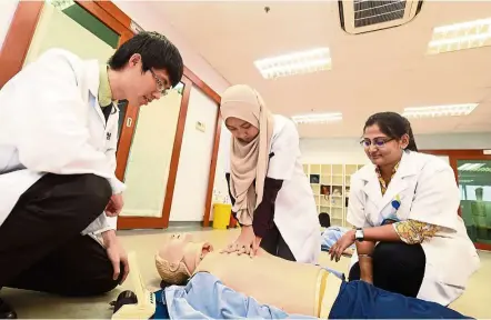  ??  ?? MSU’s MBBS programme teaches basic medical sciences in the context relevant to patient care in the early years of study while later in the course, clinical teaching reinforces the strong scientific foundation.