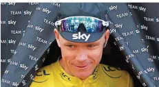  ?? FOTO: ENA/AP/DPA ?? Verstecken, abtauchen? Das macht Chris Froome nicht. Trotz eines positiven Dopingtest­s ist der Brite beim Giro d’Italia am Start.