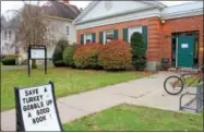  ?? CHARLES PRITCHARD — ONEIDA DAILY DISPATCH ?? The Oneida Public Library on Nov. 182017.