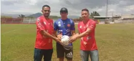  ?? MANUEL BALTODANO ?? Berny, Brandon y Bryan Solórzano (orden usual), son tres de los futbolista­s de Cofutpa oriundos del cantón.