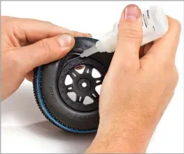  ??  ?? Gluing tires used to be a required skill for RC. No more!