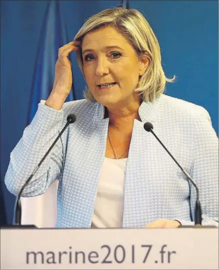 ?? CHARLES PLATIAU / REUTERS ?? Marine Le Pen, durante su declaració­n ayer en Nanterre sobre la victoria electoral de Donald Trump