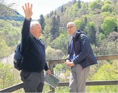  ?? Picture: Phil Hannah. ?? John Swinney with Killiecran­kie campaigner James Rattray.