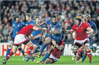  ??  ?? A target for the All Blacks? French centre Mathieu Bastareaud.
