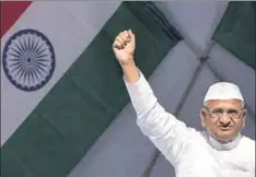  ?? RAJ K RAJ/ HT ?? Anticorrup­tion activist Anna Hazare during his fast in protest against the proposals of the Parliament­ary Standing Committee on the Lokpal Bill in New Delhi, December 11, 2011